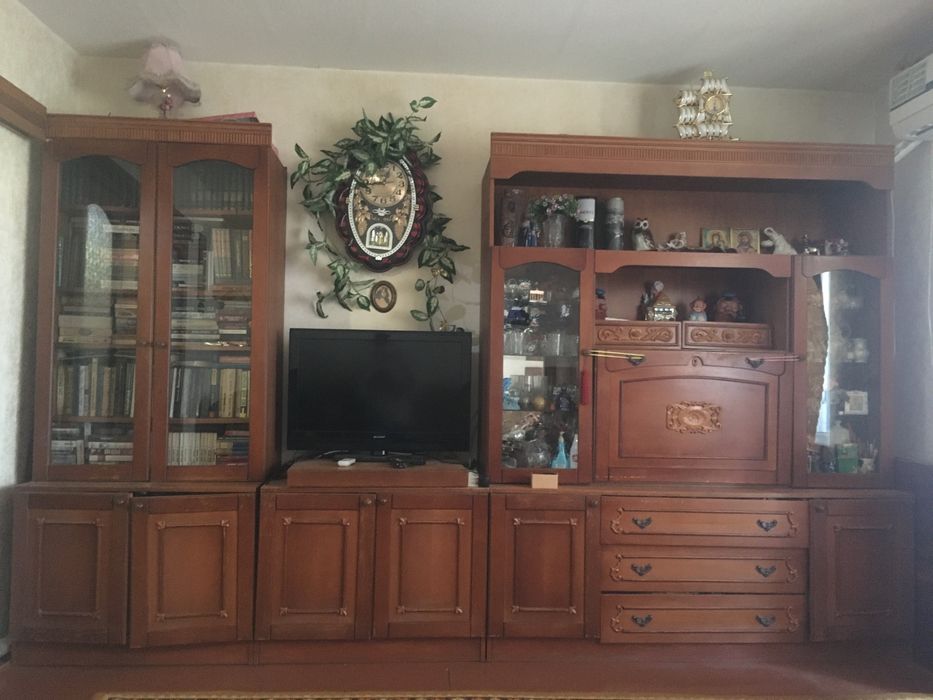 Дерев‘яна стінка б/у