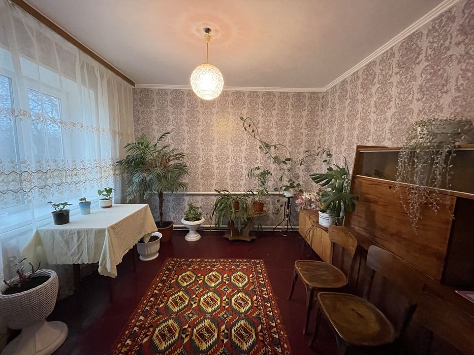 Продам великий житловий будинок