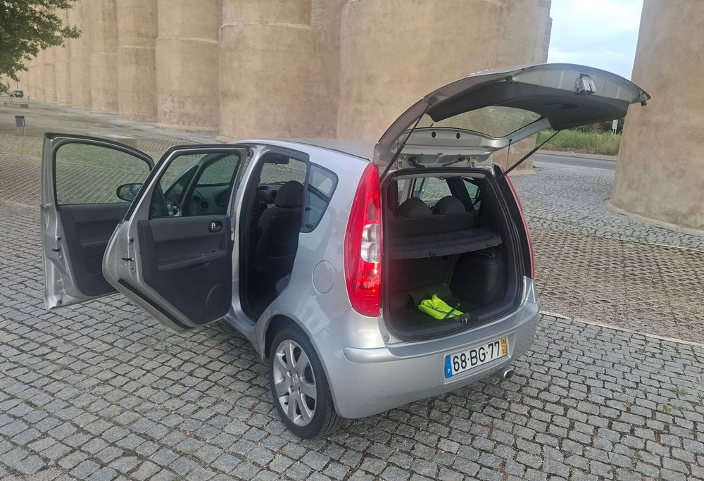 Mitsubishi Colt — fotografia 10