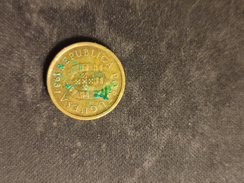 Moedas antigas de vários países