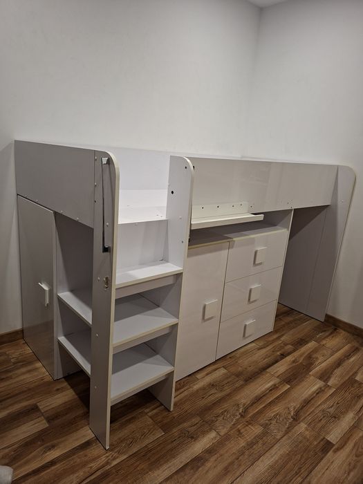 Lozko piętrowe antresola