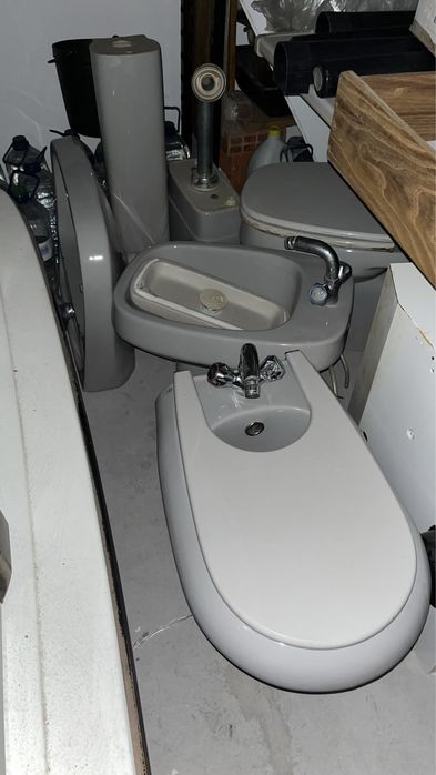 Bidés, Lavatório e torneiras