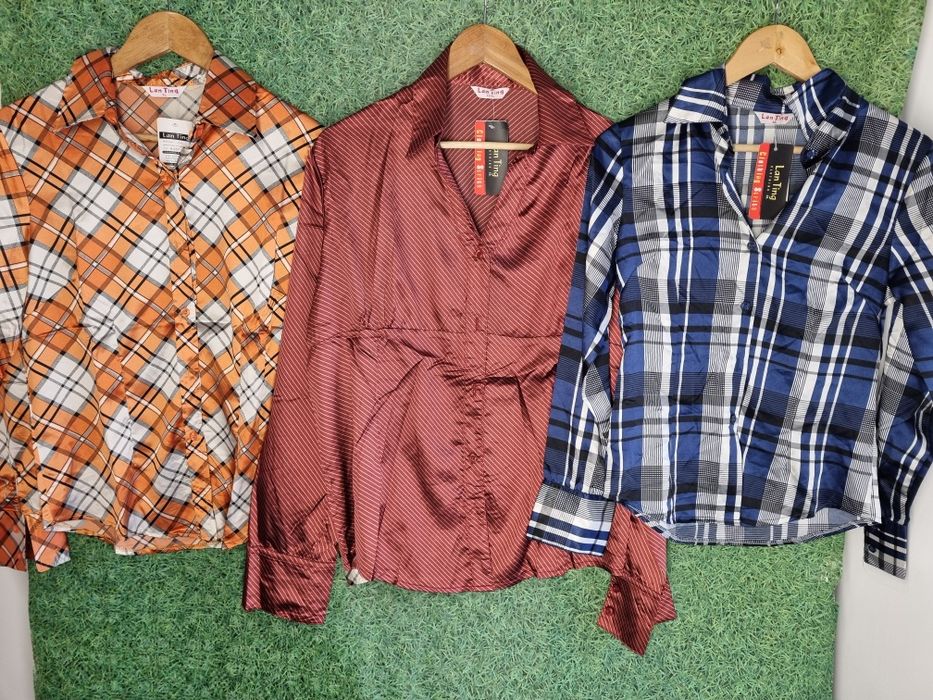 Lote de camisas mulher