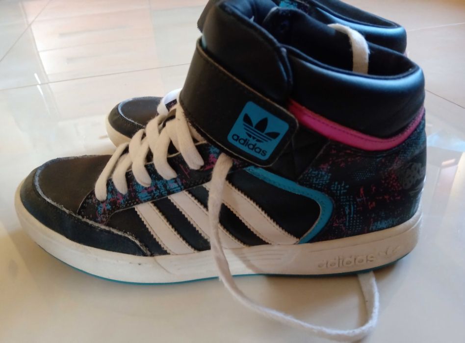 Buty      Adidas