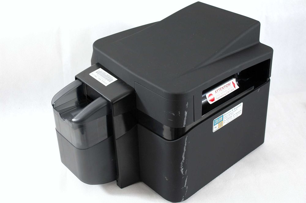 FARGO DTC4000 принтер пластикових карт 1-сторонній, пробіг 1600 карт