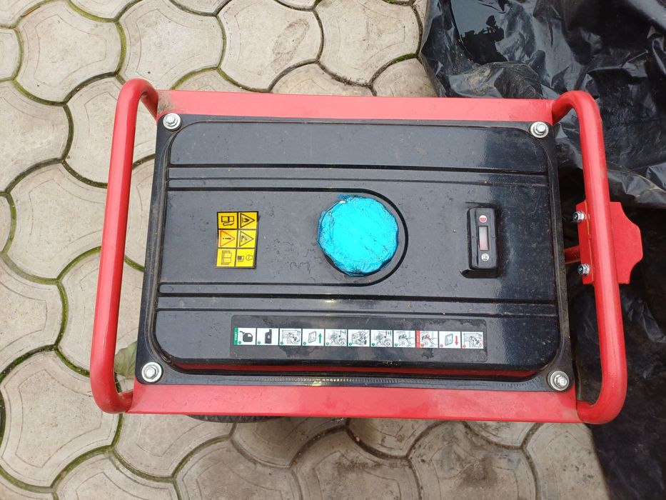 ТОРГ! Генератор бензиновий PRAMAC EM 3300 3 кВ