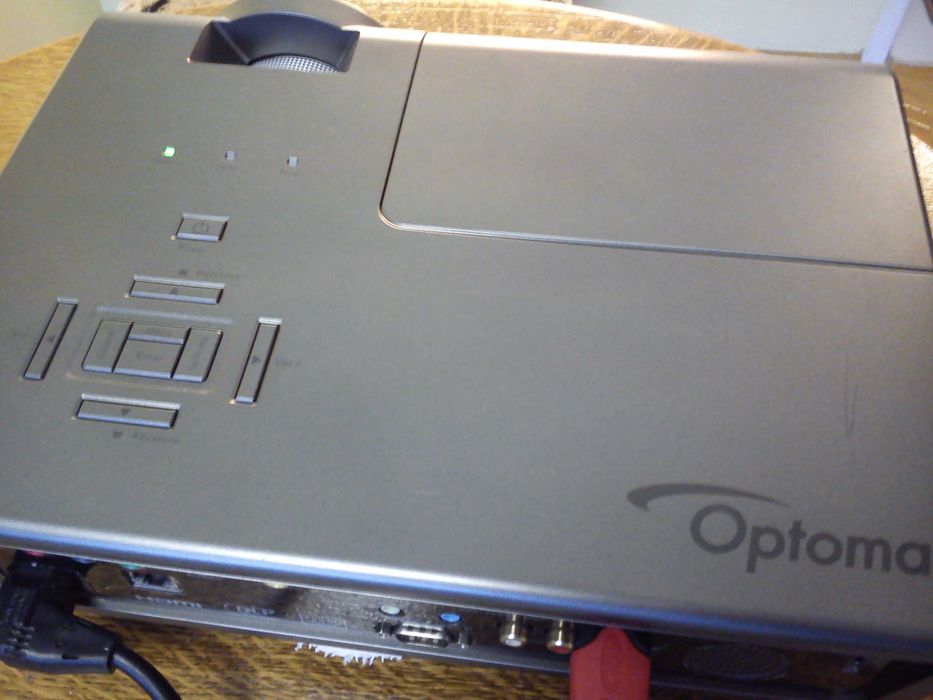 Full HD projektor Optoma H2060.