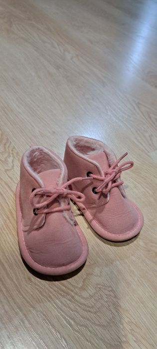 Ботиночки для дівчинки 6-9 міс.