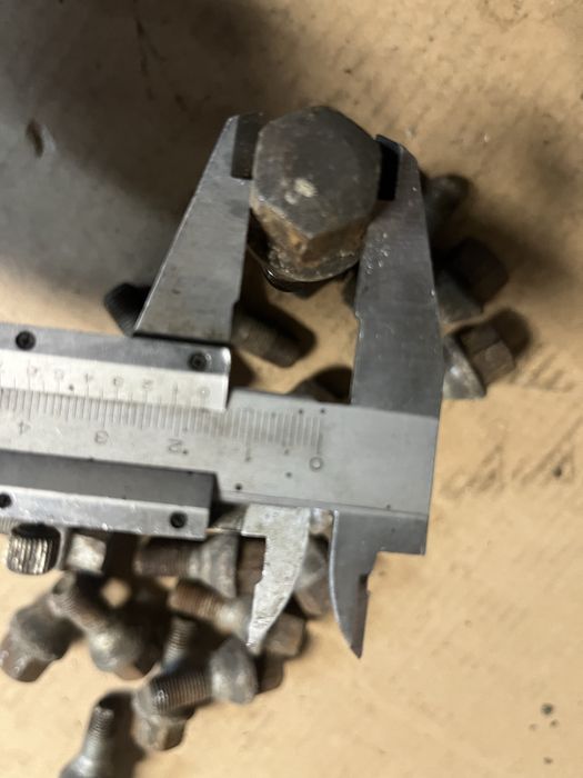 Sruby do kół ALFA ROMEO GIULIETTA M12x 1,25 stalowych aluminiowych