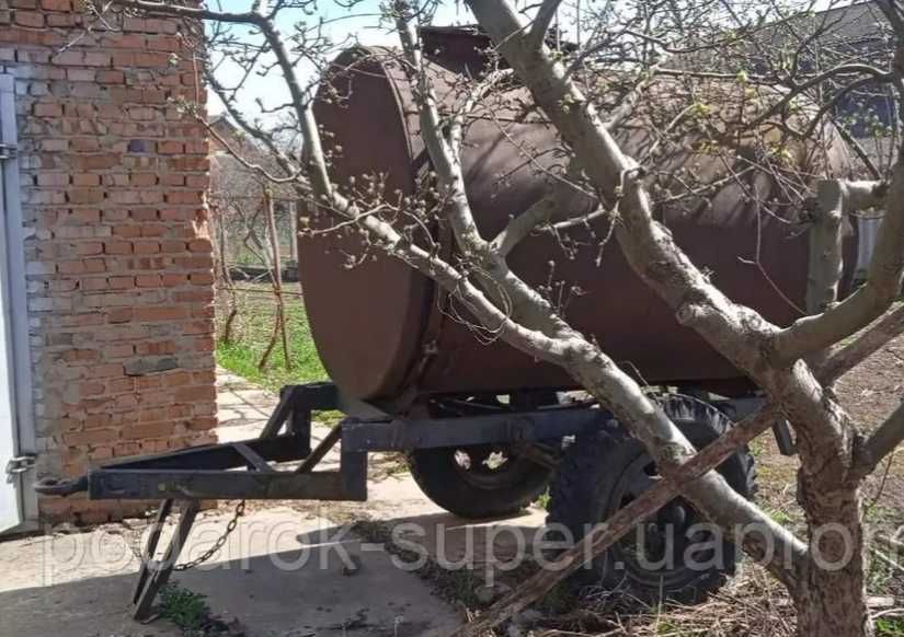Бочка на шасі 3 м3. Гарний стан. Тетіїв.
