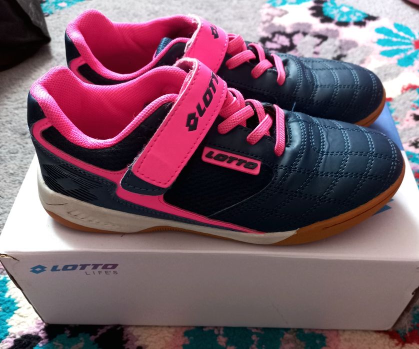 Buty halowe dla dziewczynki 33