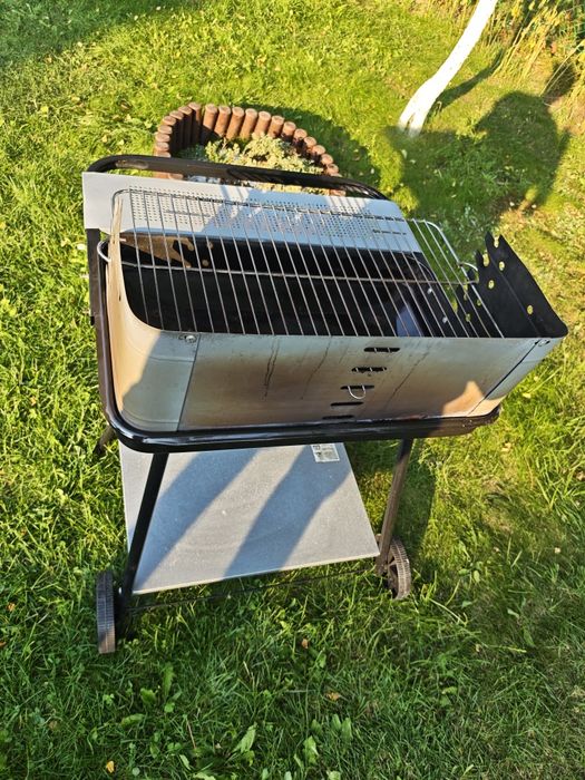 Grill węglowy MIRPOL MIR404 53×33,5 cm | Wózek | Bardzo dobry stan