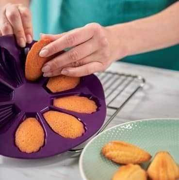 Forma de silicone para Madalenas (novo) - Tupperware