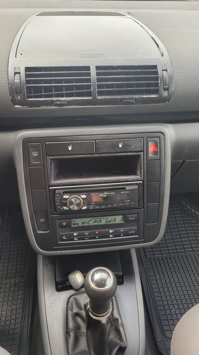 Volkswagen Sharan 2003 VIN WVWZZZ7MZ4V003827 фото оголошення 12 з 13