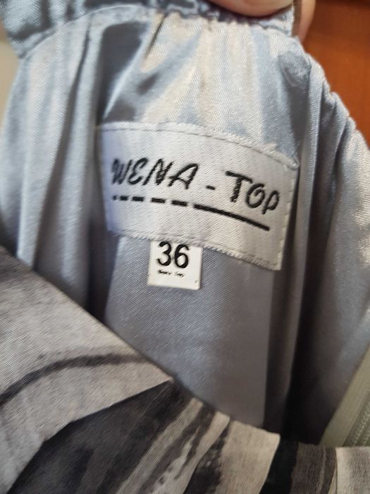 Szara elegancka sukienka 36