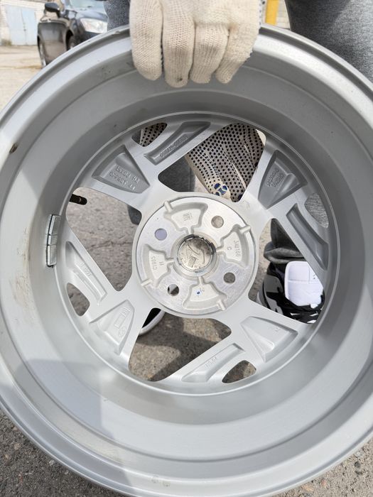 Диски 15 радіус 4х100 Hyundai