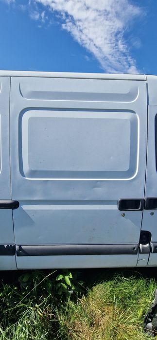 Renault master II drzwi boczne przesuwne