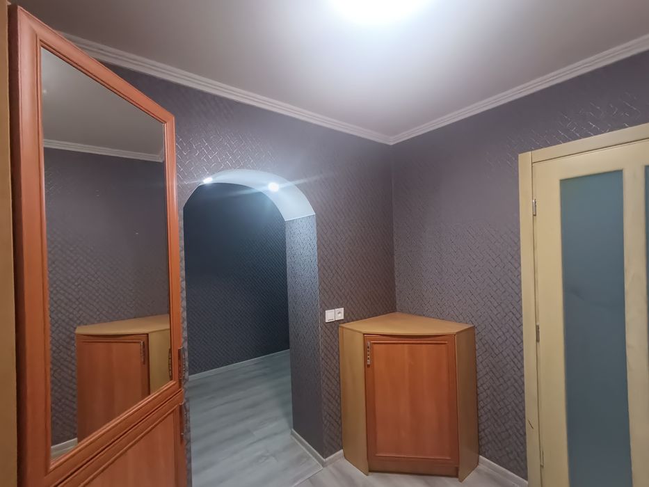 Двокімнатна 82 м квартира