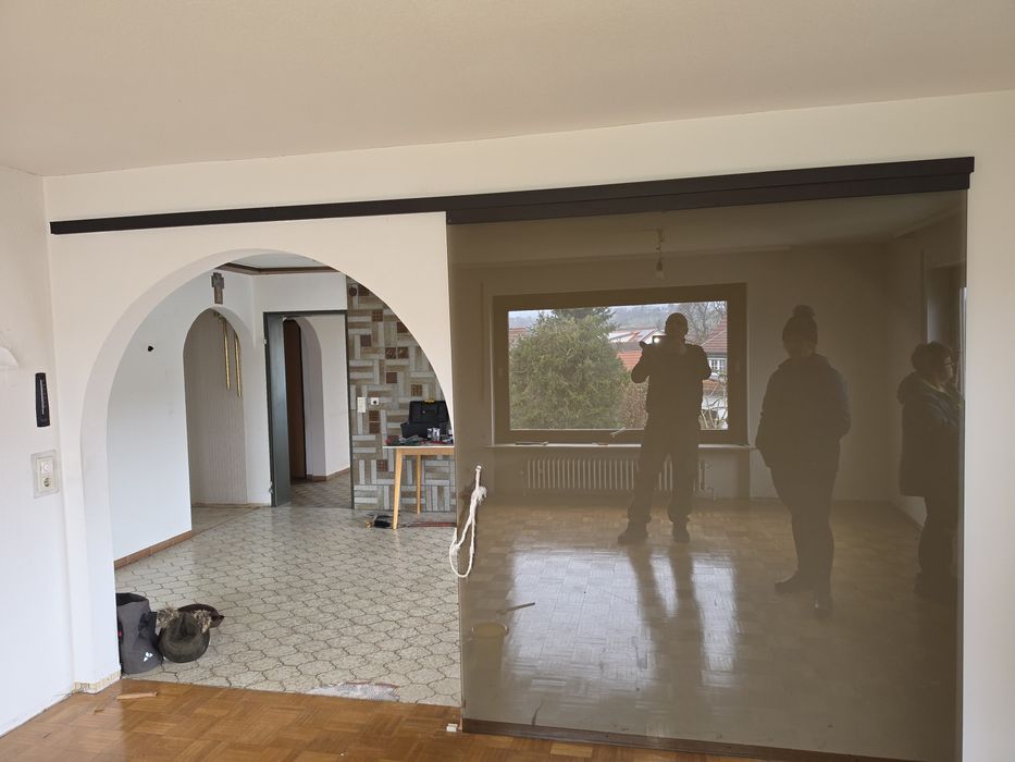 Duże przesuwne szklane drzwi