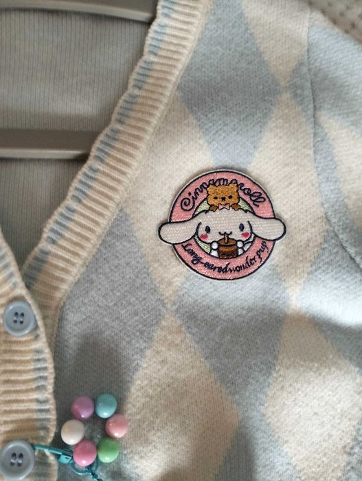 Zestaw komplet Cinnamoroll, spodnie , spódnica,sweter jasnoniebieski