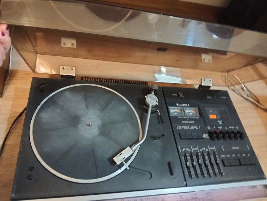 Gira discos  com colunas