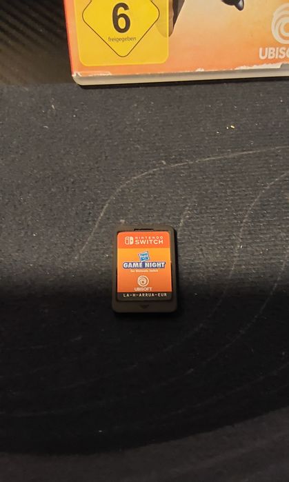 Witam sprzedaje grę monopoly + dwie gry