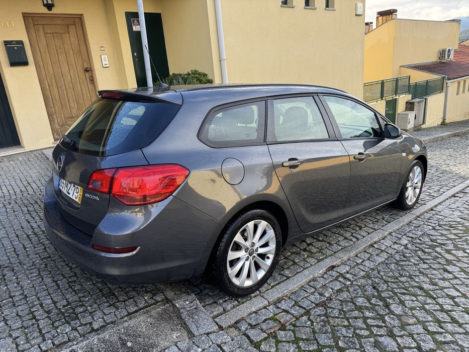 Opel Astra Sport Tourer 1.3 CDTI Cosmo