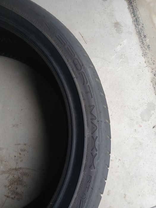 2 pneus 225 40 r19 RFT Dunlop