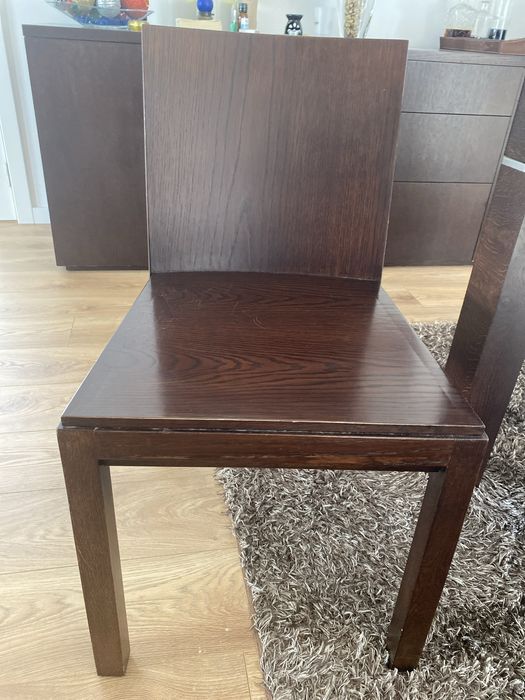 Vendem-se cadeiras de madeira em wenge