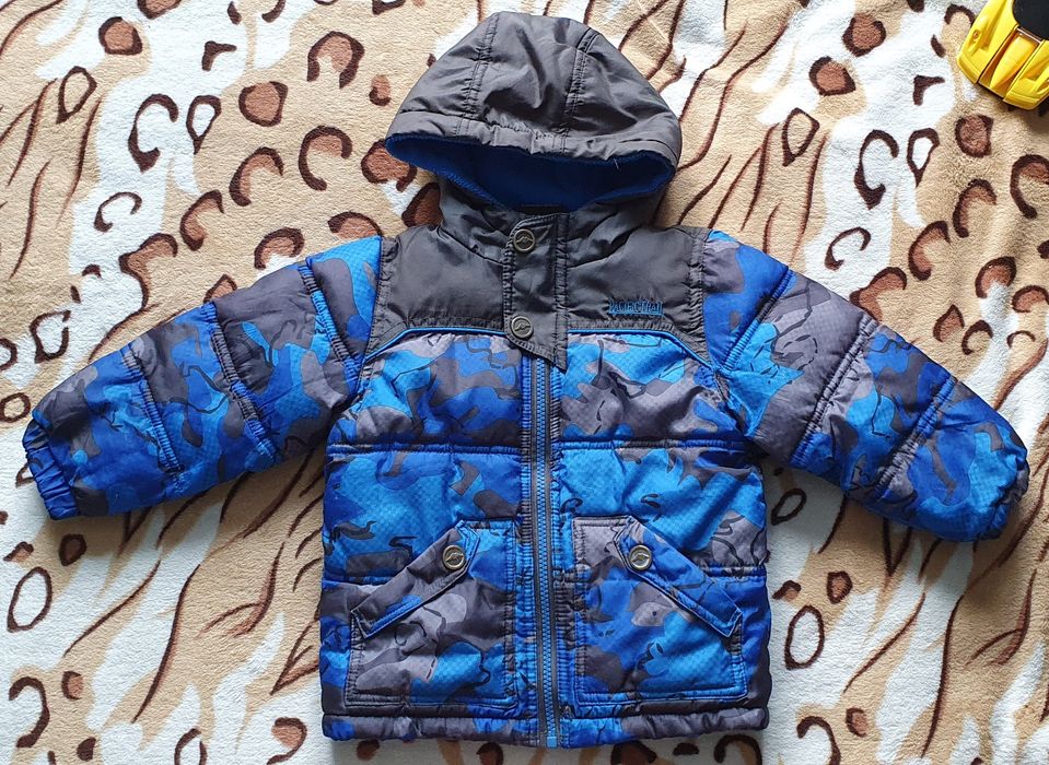 Куртка демісезонна 92-98 на 2-3 роки