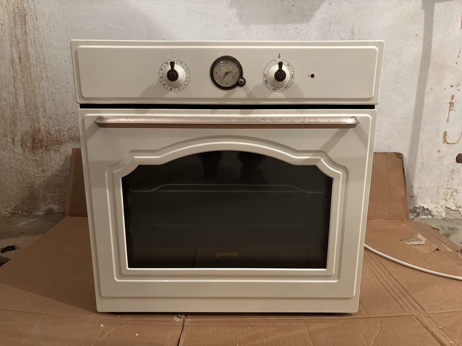 Retro piekarnik elektryczny do zabudowy Gorenje + okap