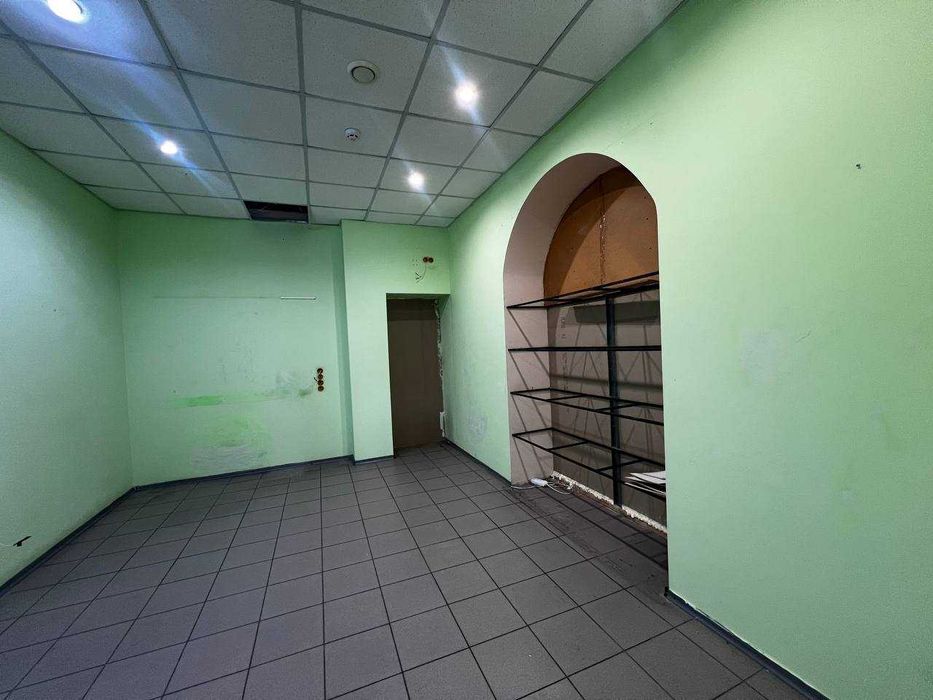 Продаж приміщення вільного призначення в районі Ж/Д вокзалу!