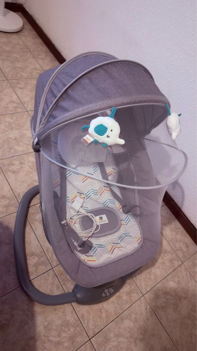 Cadeira de balanço automática