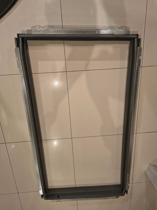 System ciepłego montażu Velux do okna dachowego