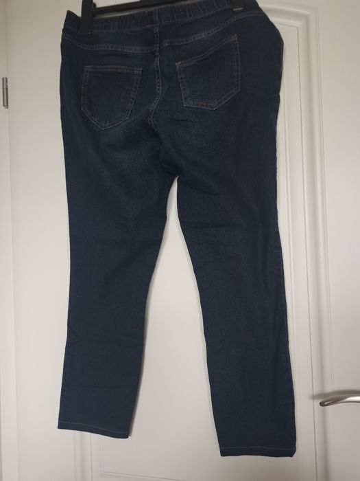 Jeeginsy nowe ciemny granat C&A XL / 42
