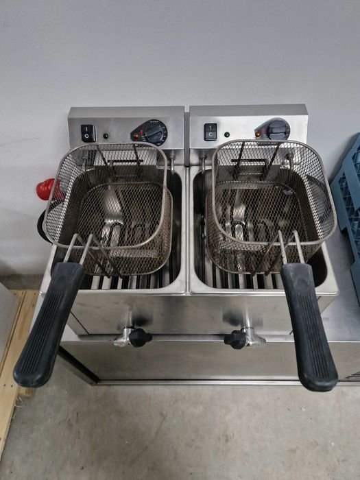 Fritadeira Seminova 7+7 litros Trifásica - Cubas Amovíveis