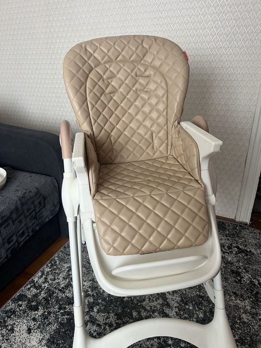 Крісло для годування Carrello