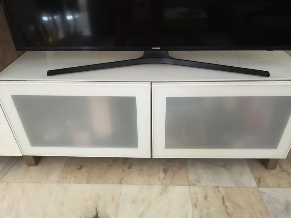 Móvel TV ikea  .