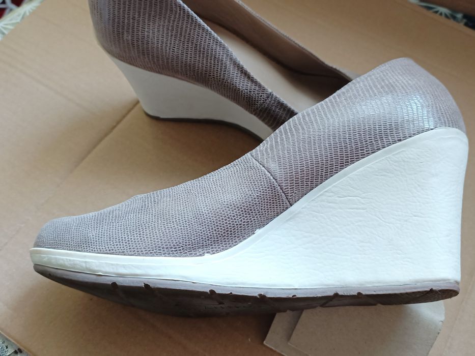 Półbuty damskie na koturnie rozmiar 39