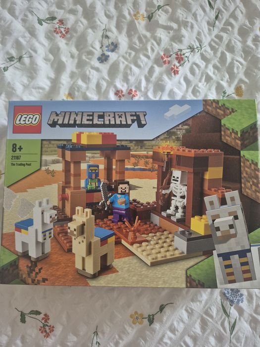Nowe Lego Minecraft 21167 8+ Punkt Handlowy