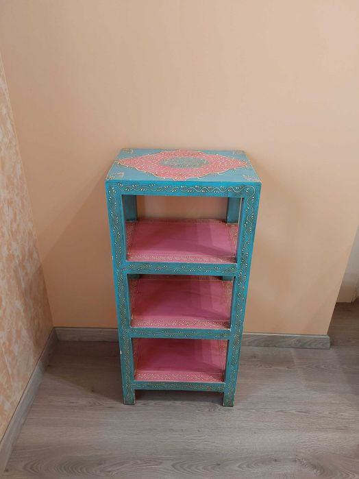 Estante decorativa em madeira pintada à mão – estilo étnico