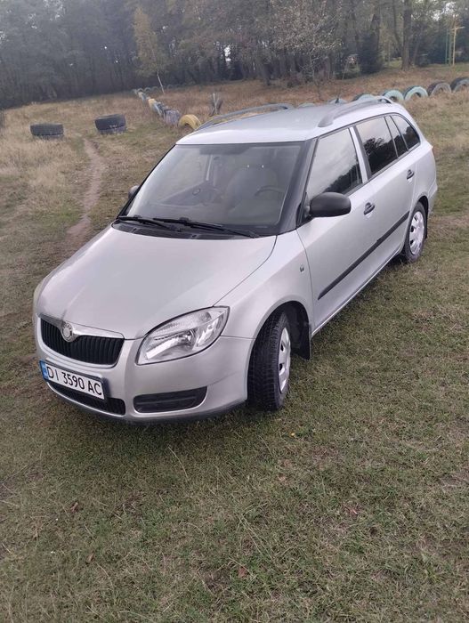 шкода фабія Skoda автомобіль авто