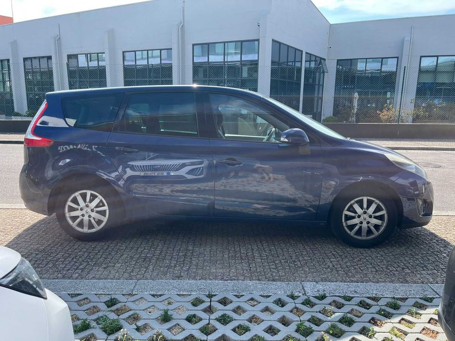 Renault grand scenic