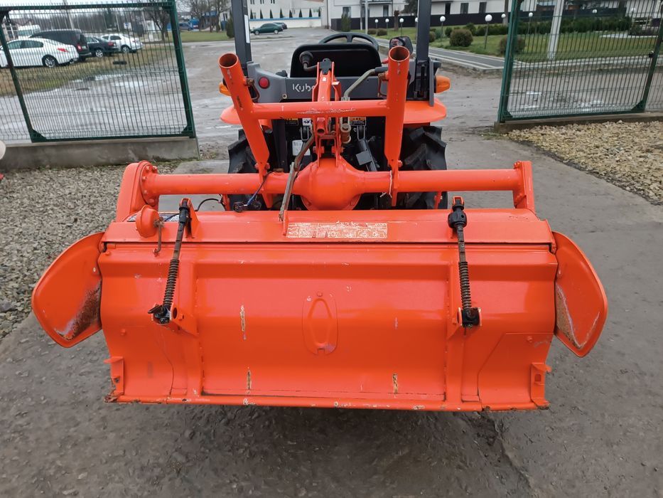 Японський мінітрактор.Трактор Кубота.