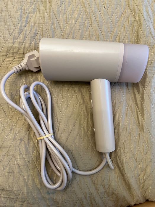 Відпарювач Electrolux Care 500 Handheld Steamer