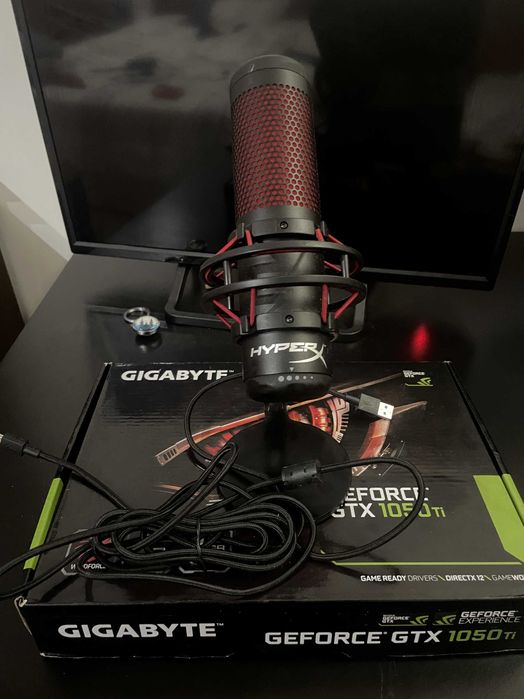 HyperX QuadCast Microphone64751022601985121