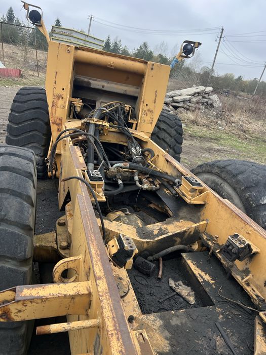 Фронтальний погрущик FORUKAVA 345