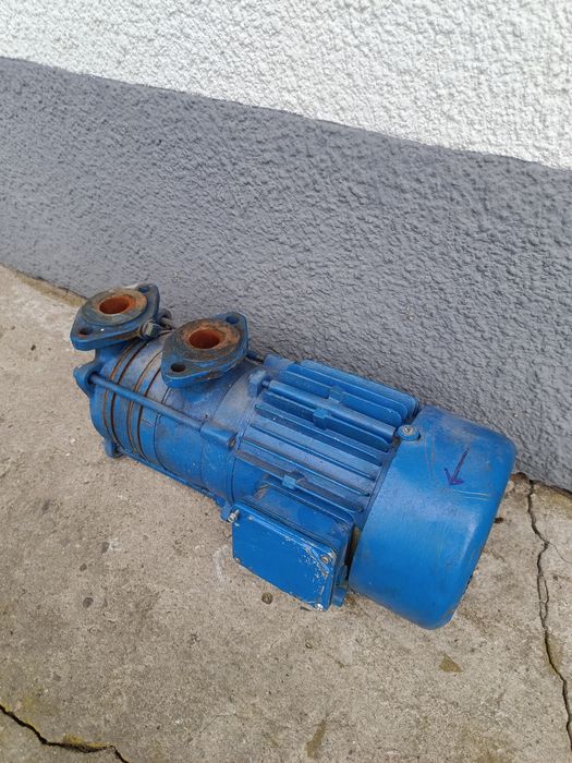 Hydrofor trójfazowy