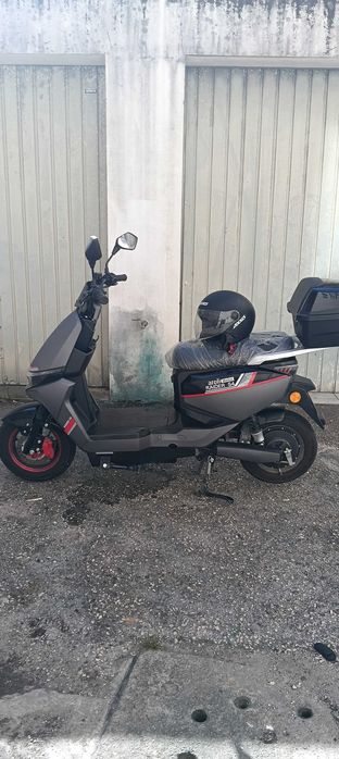 Scooter elétrica