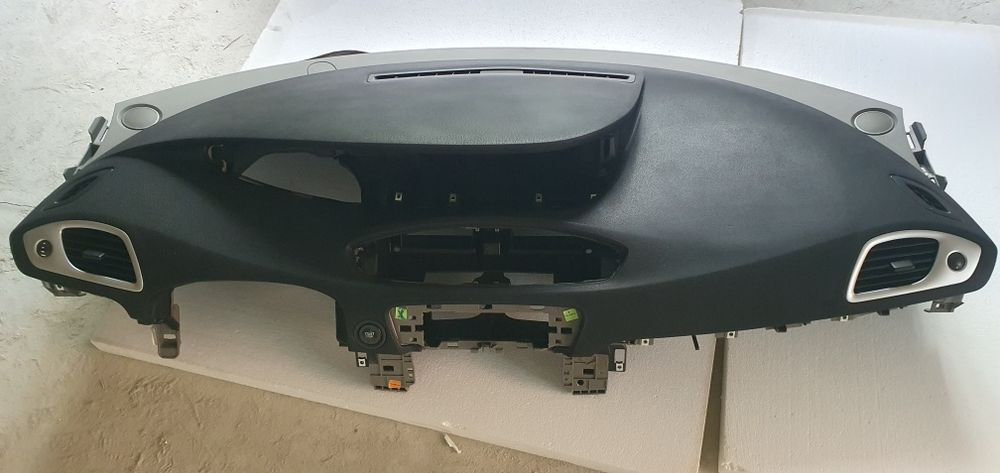 Торпеда, консоль.передня панель. Рено Сценік 3. Renault Grand Scenic 3